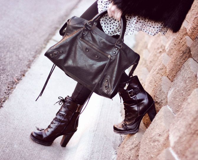Balenciaga classic city bag, Black Faux Fur Coat, Guess ankle boots, Fashion outfit