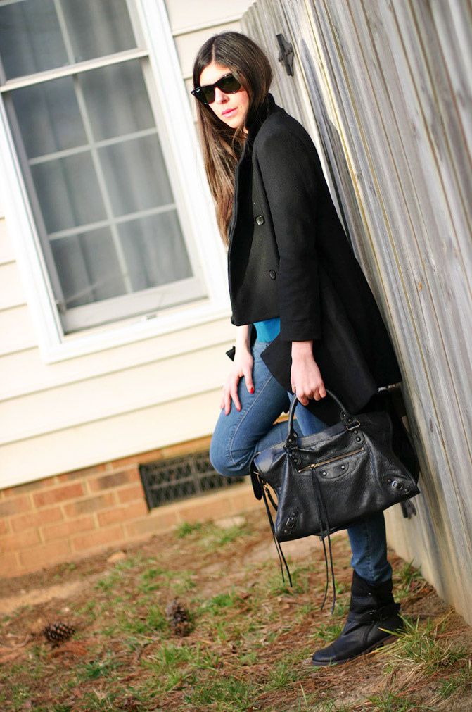 Balenciaga classic city bag, Matt Bernson boots, Olivia Palermo, fashion, Ray Ban Wayfarer sunglases