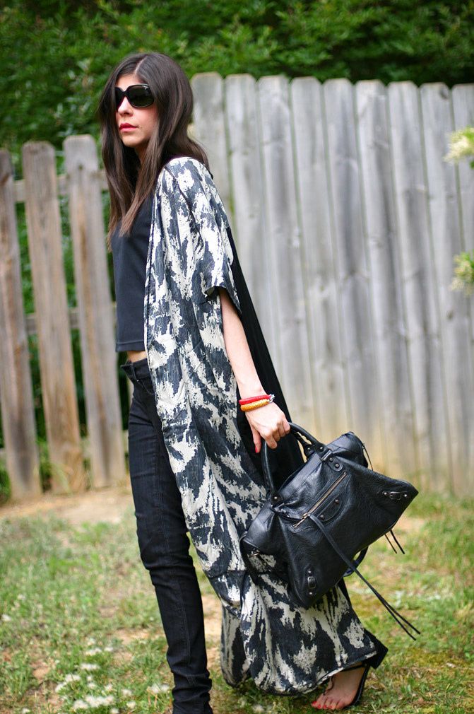 kaftan fashion, nicole richie style, balenciaga classic city, outfit, costume national
