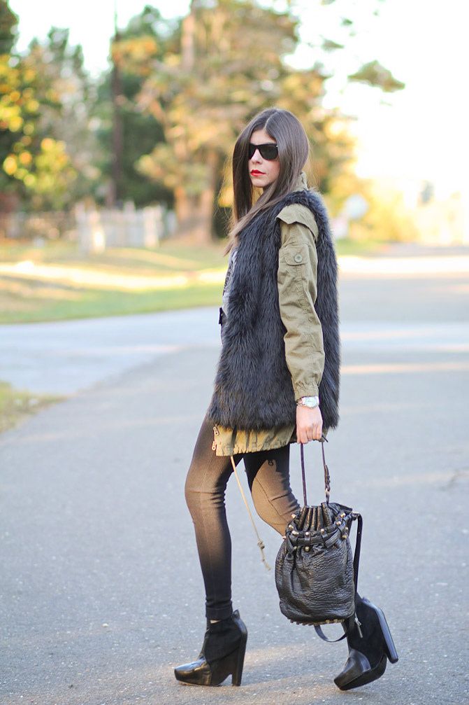 Alexander Wang Diego bucket bag, Fashion, Outfit