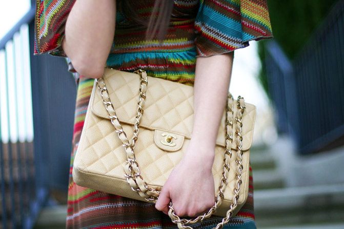 Maxi print dress, Nicole Richie style, Chanel Jumbo Maxi Flap bag, Fashion, Outfit, Jessica Simpson Dany