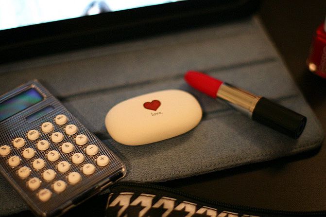 ipad, fashion chalet, desk supplies, office supplies