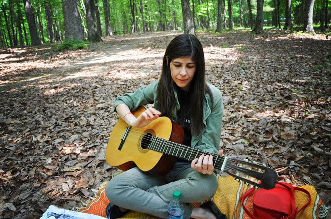 Celine red bag, Hudson jeans, Fashion Outfit, Guitar, Hippie fashion, Chick Fil A