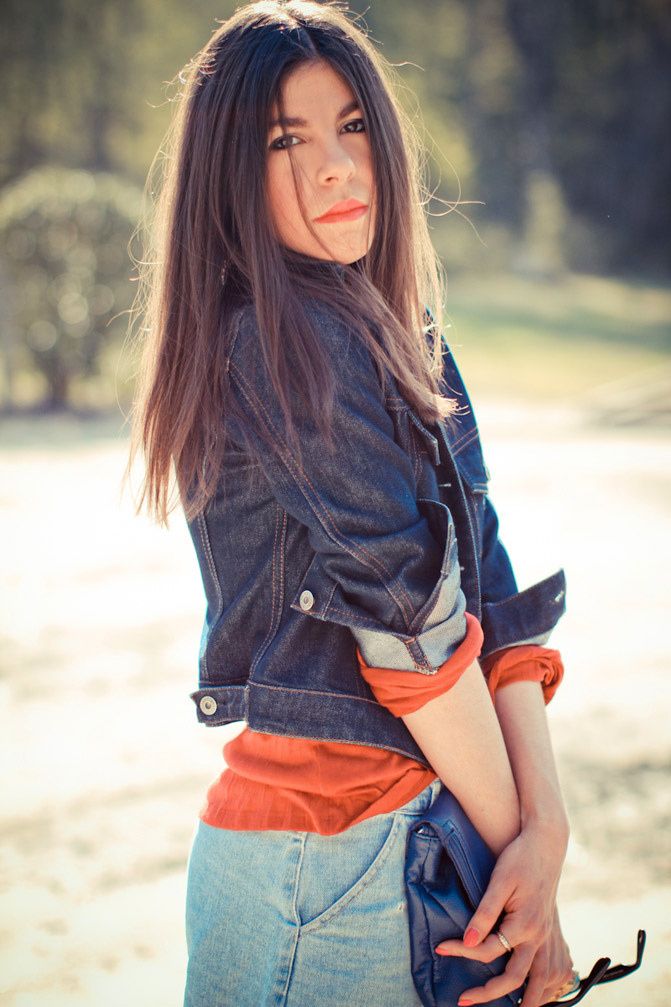 h and m, ray ban wayfarer, gap, diy denim skirt, fashion, outfit, go jane shoes