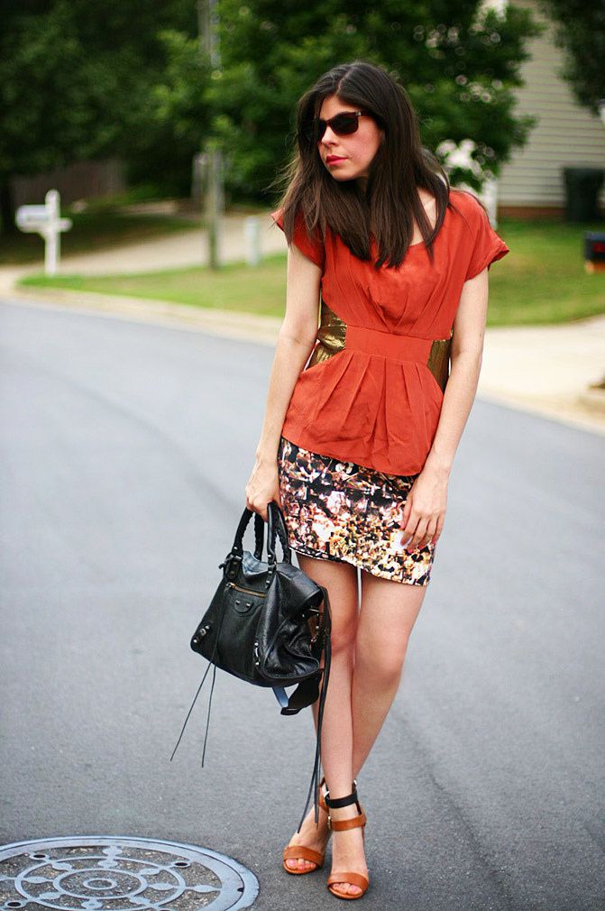 Peplum fashion, Body con, House of Wilde, Zara, Balenciaga bag