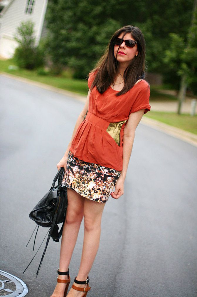 Peplum fashion, Body con, House of Wilde, Zara, Balenciaga bag