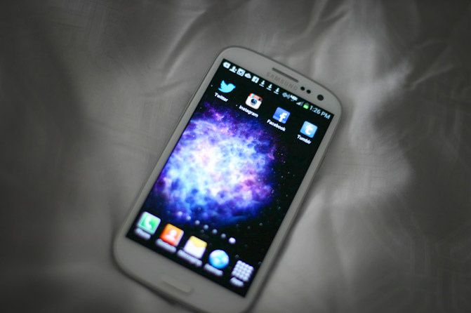 Samsung Galaxy S III, Verizon Ambassador, Fashion, Pour La Victoire handbag