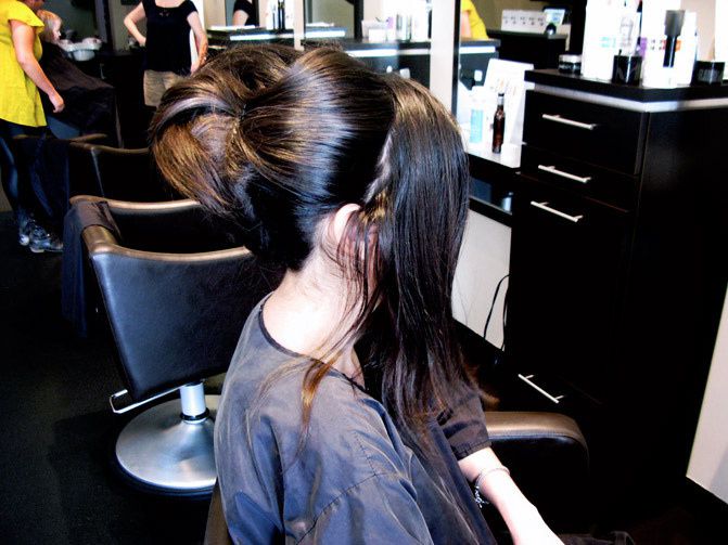 Audrey Hepburn hairstyle, Breakfast at Tiffany's hair, fashion chalet