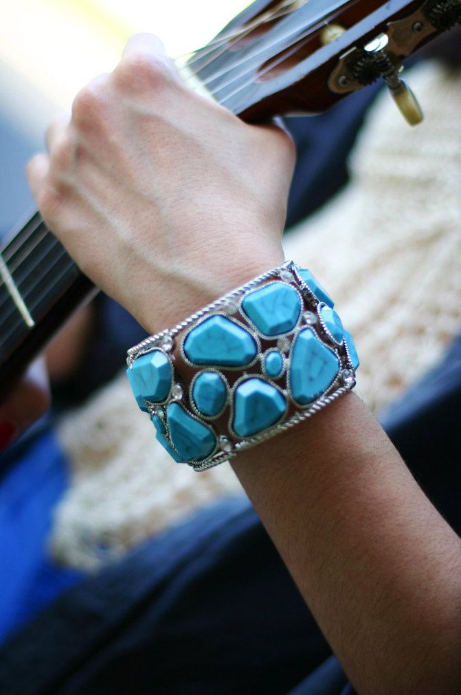 skinny zipper jeans, agave denim, fashion, guitar, crochet crop top, wanted anita wedges, j crew boyfriend