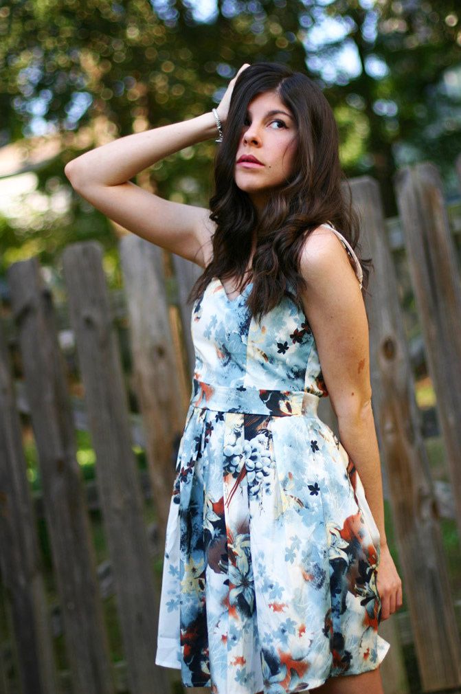 Paul Mitchell Ultimate wave hair cream, Fashion, floral print sweetheart dress, Outfit