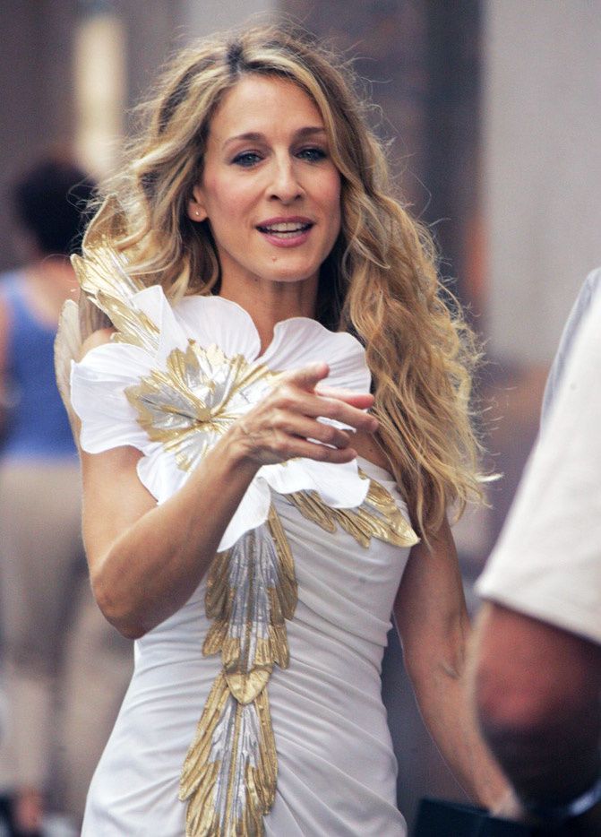 yellow roses, fashion, blair waldorf, gossip girl, carrie bradshaw