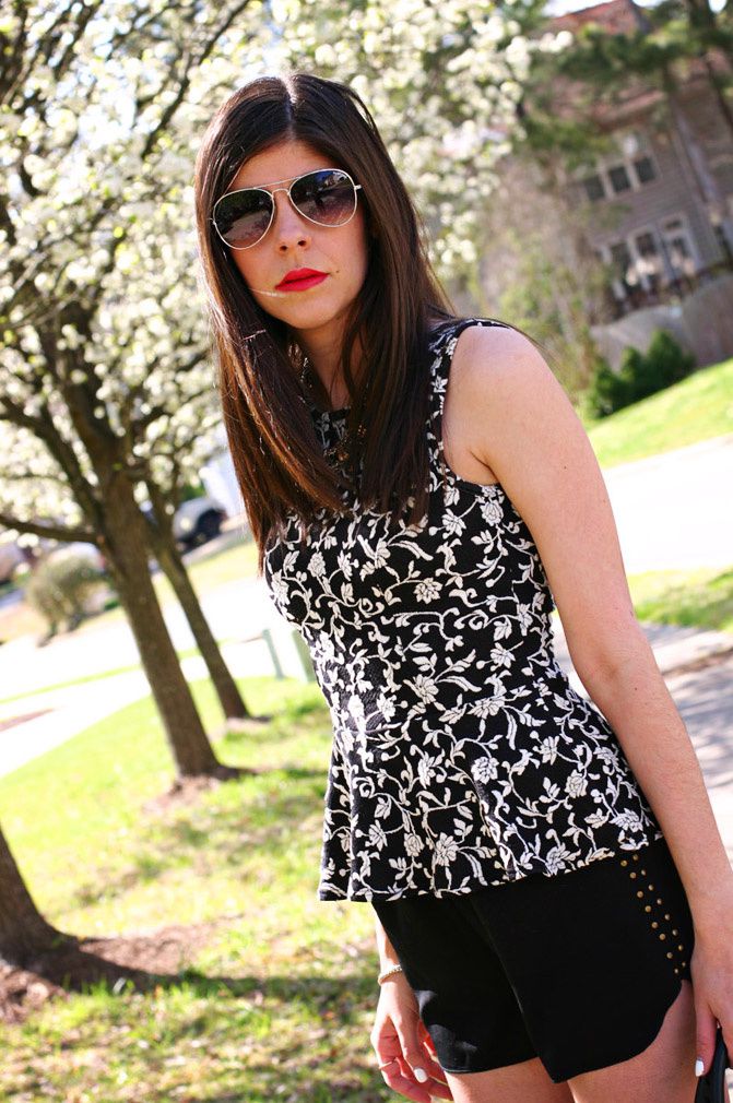 short shorts, zara tribal sandals, balenciaga bag