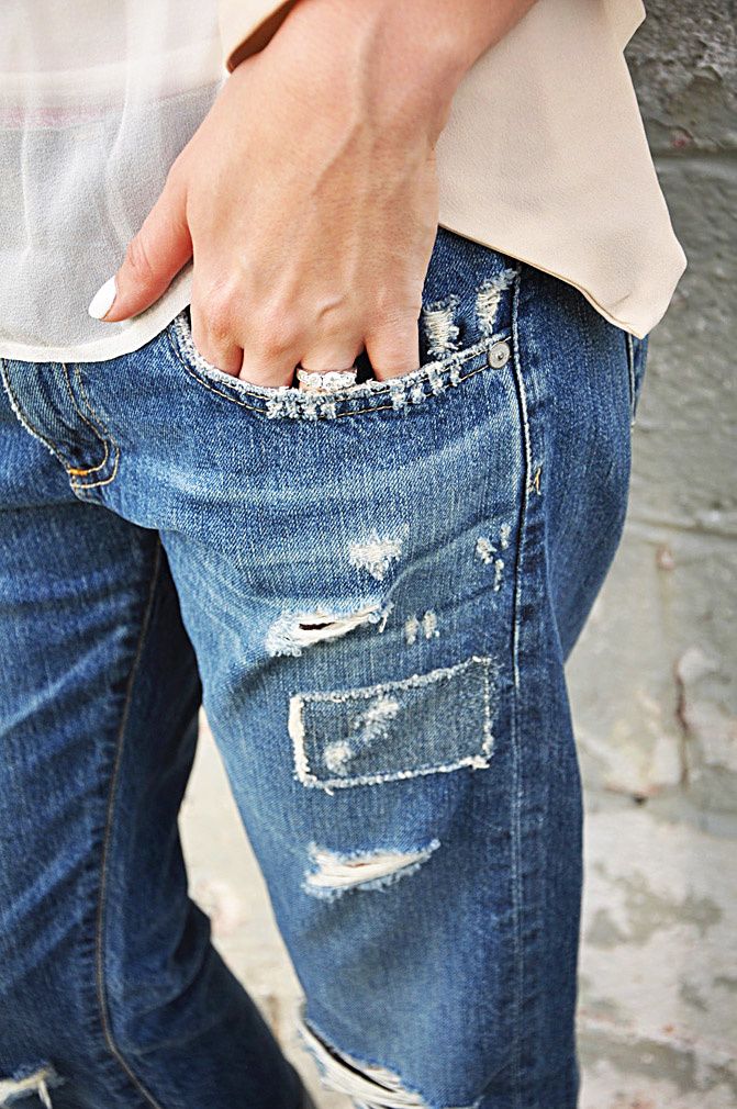 diamond princess cut engagement ring, fashion outfit, destroyed boyfriend jeans, adriano goldschmeid