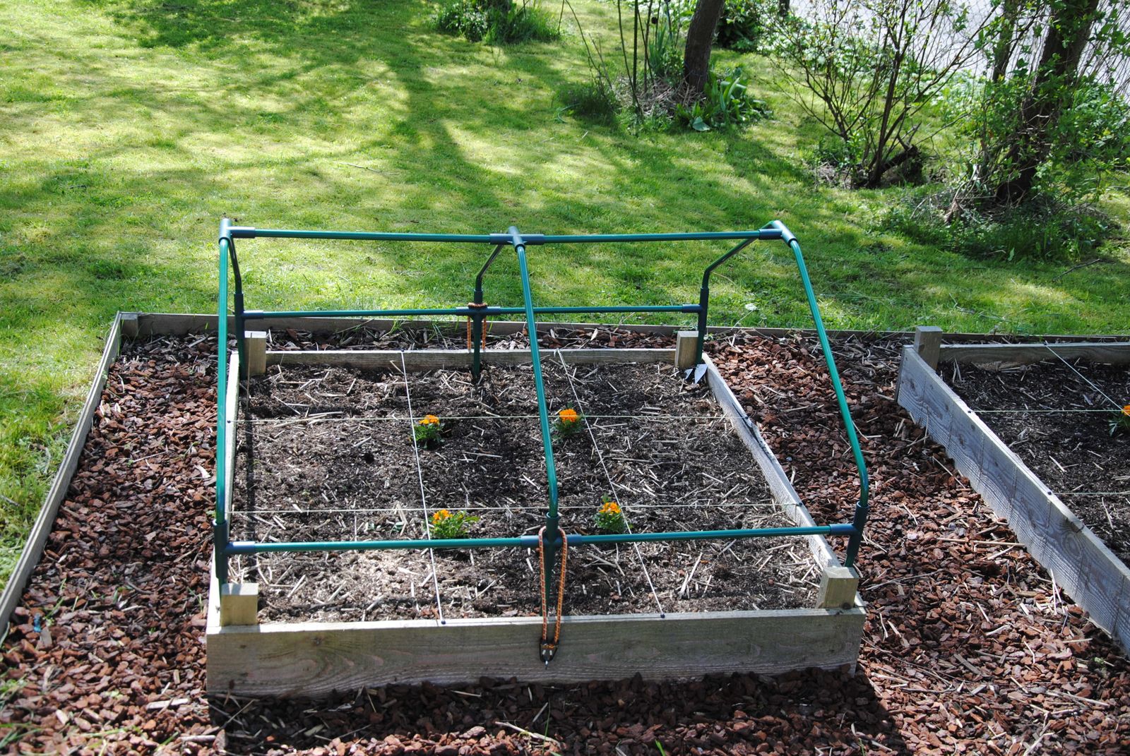 Petite serre sur carré de potager l'oasis de vignamont