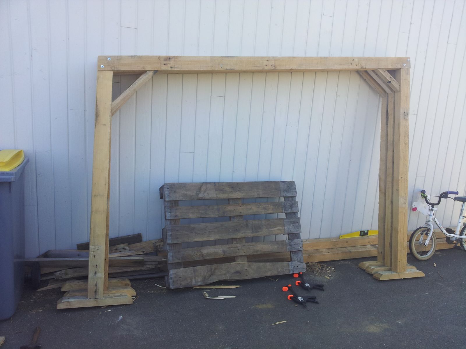 Fabrication d'une serre avec de la récup bricolage palettes.over ...