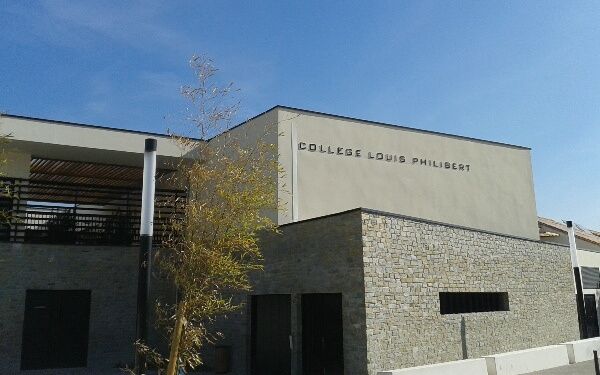 1  Le collège en images  atoutcollege.overblog.com