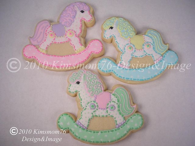 how to decorate a rocking horse cookie