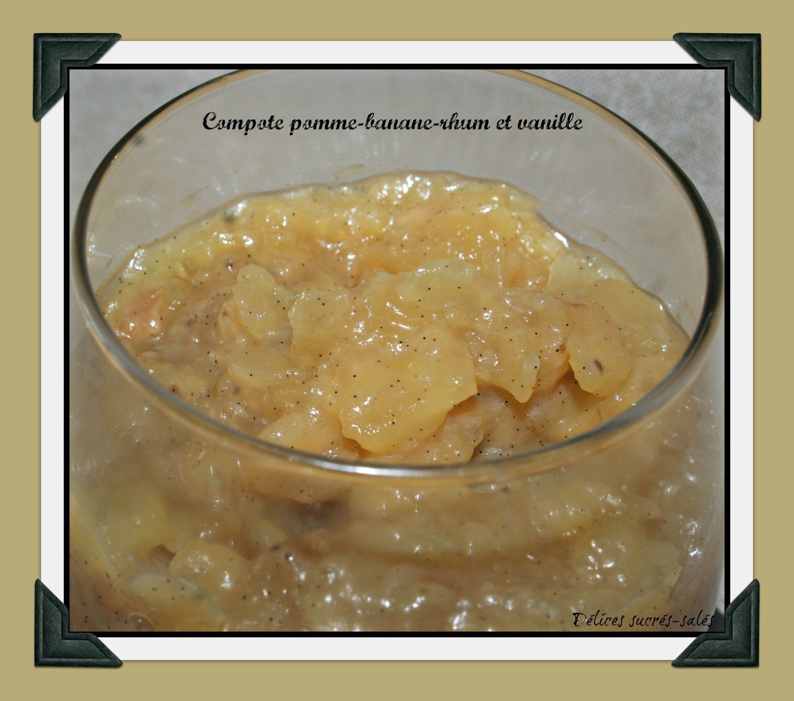 Compote pommebananerhum et vanille