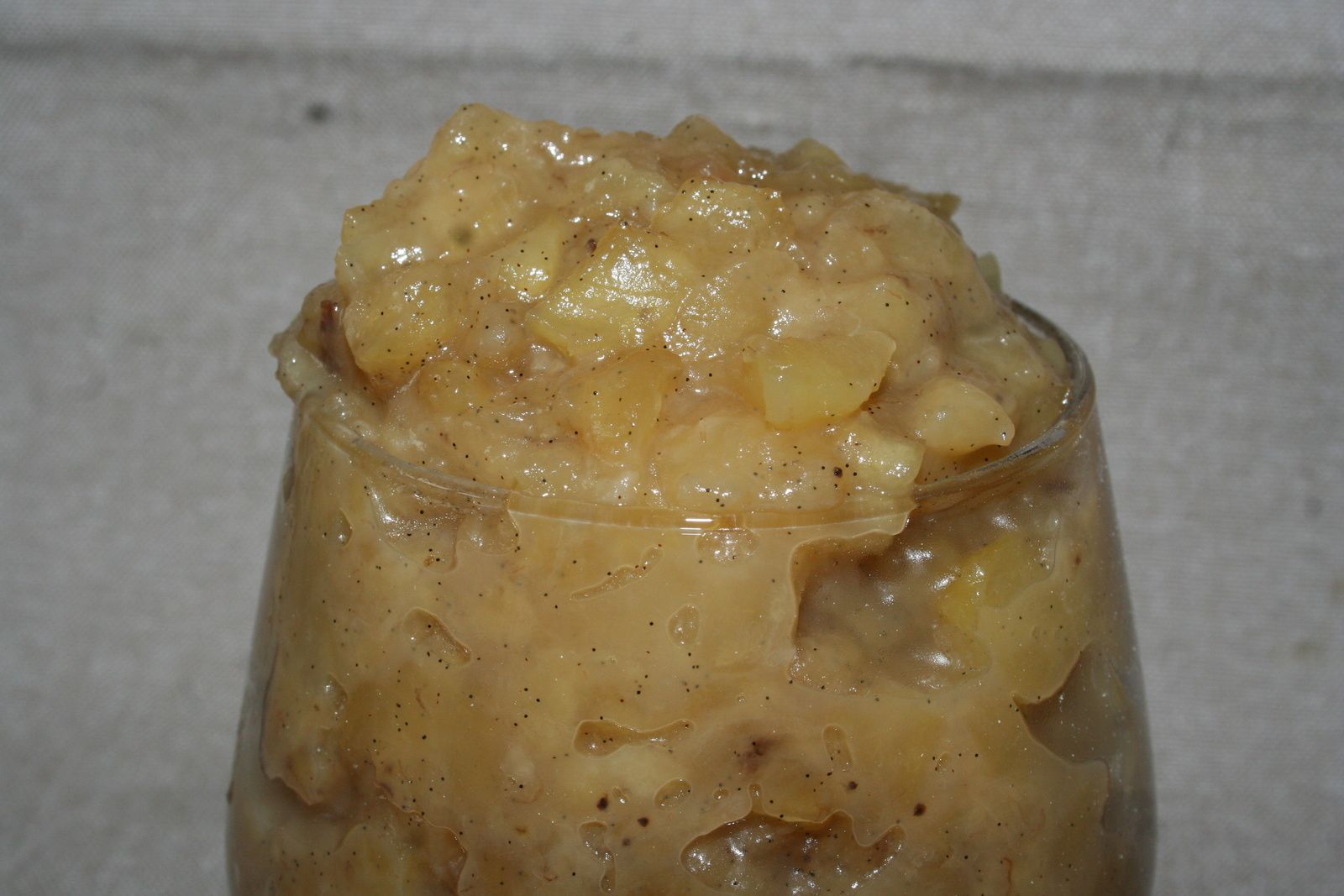 Compote pommebananerhum et vanille