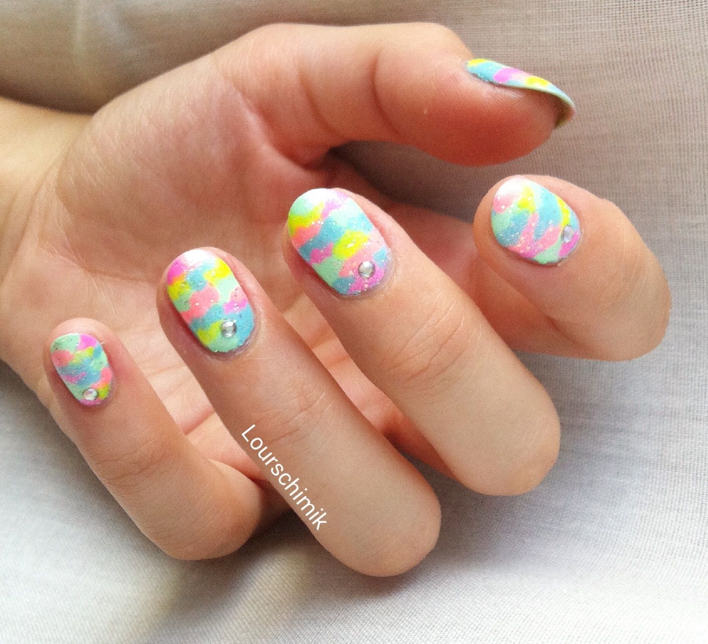 nailstorming army nails - LoursChimik