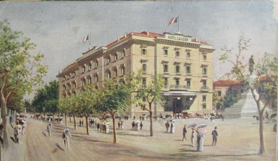 Archive famille Jacquet - carte postale Hôtel Cavour