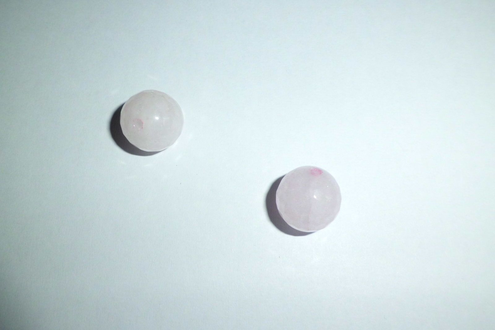 Les perles de quartz rose / The pink quartz pearls