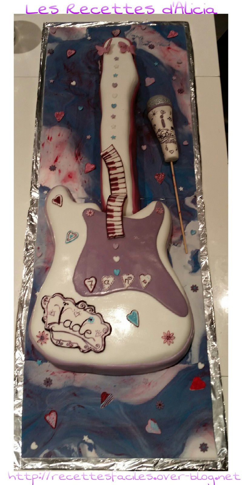 Gâteau guitare Violetta - Les recettes d'Alicia