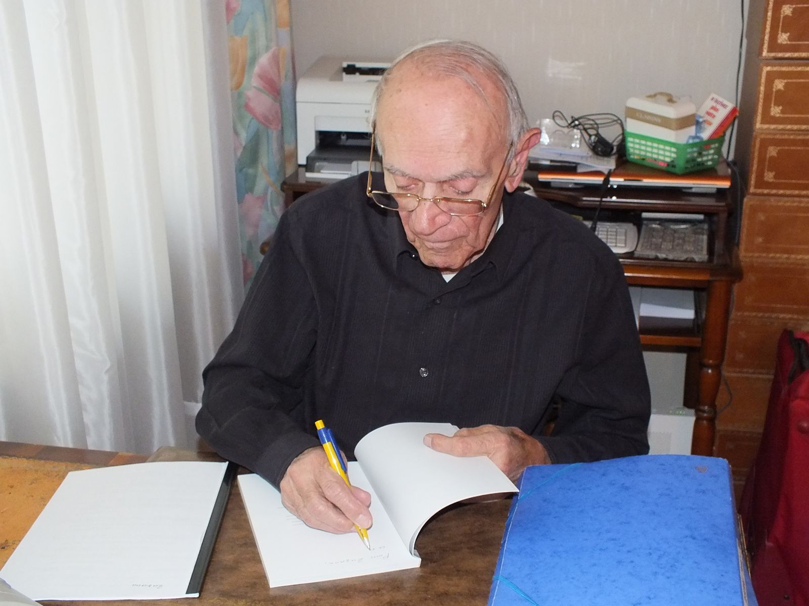 robert rencontre nouvelle camarade
