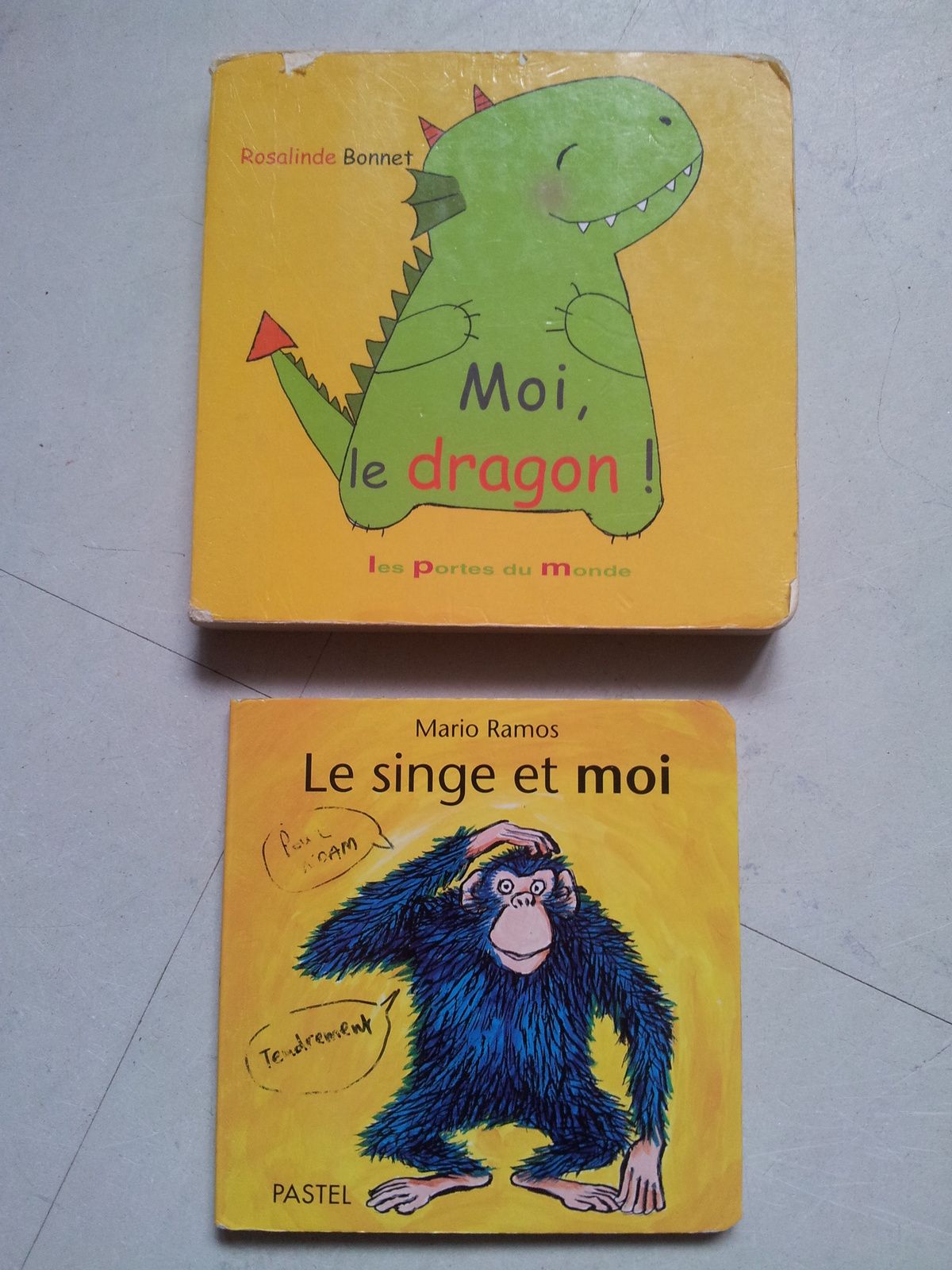 Le singe et moi de Mario Ramos et Moi le dragon! de Rosalinde Bonnet (dès 2 ans)