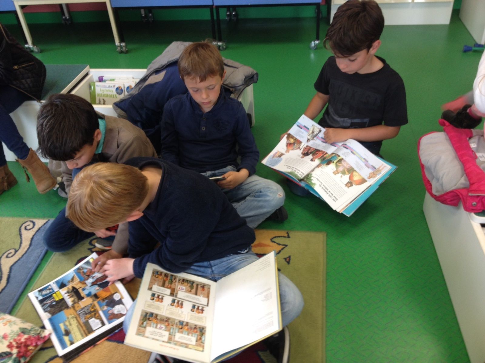 CE à la bibliothèque Ecole Sainte Marie Les Sorinières
