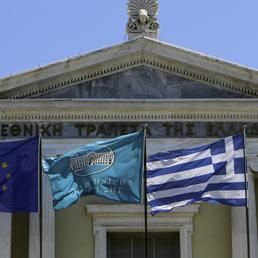 Voci di ristrutturazione del debito greco, ma l'Fmi smentisce pressioni su Atene