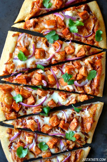Barbecue chicken pizza