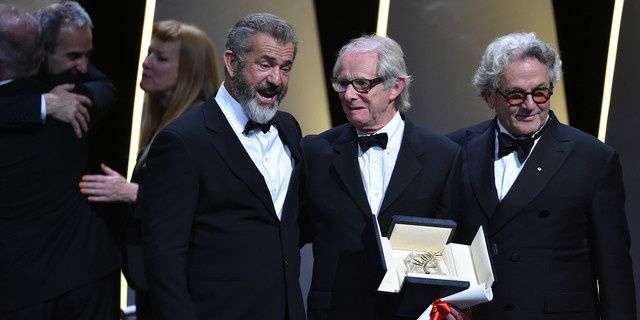 Pour son 18e passage à Cannes, Ken Loach nous propose une radiographie glaciale et d’une infinie pudeur de son Angleterre des laissés-pour-compte. Magistral. 