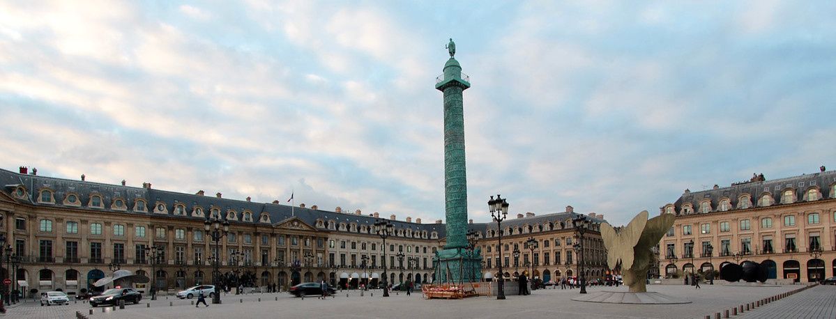 La Place Vendôme et le montage de l'exposition. Photo R.Santonja/I+D+Art