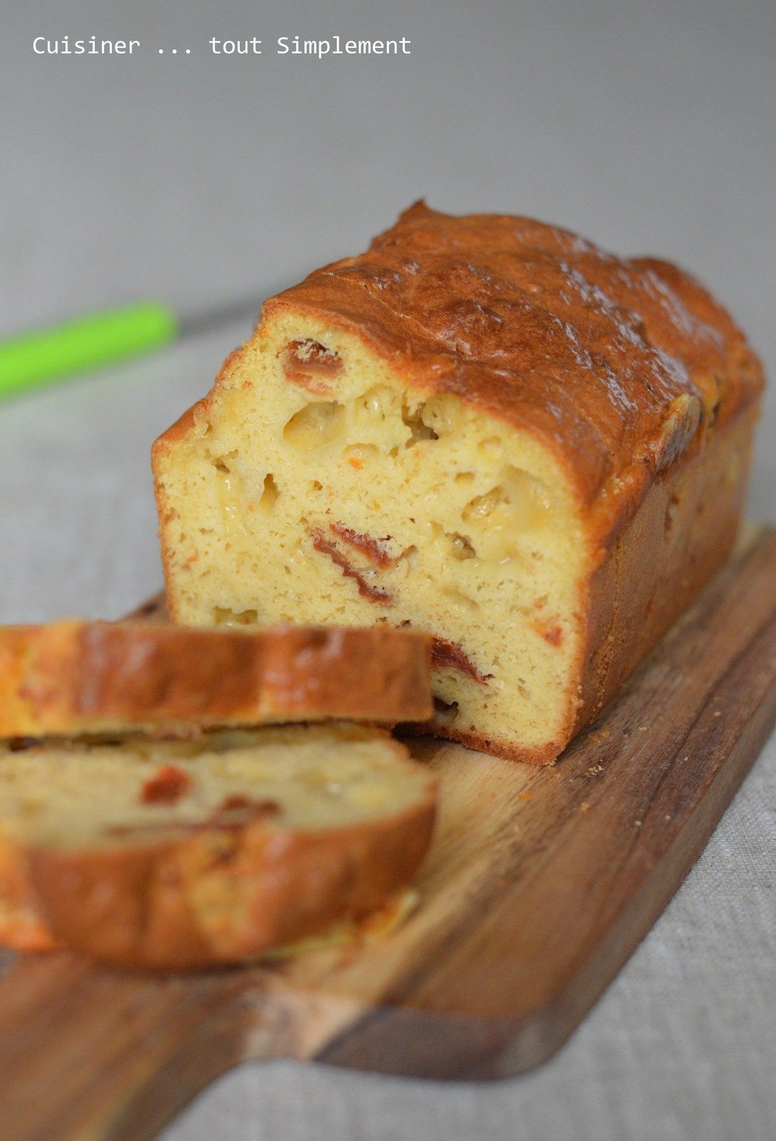 Cake salé Comté - Moutarde - Tomates séchées - Cuisiner... tout Simplement,  Le Blog de cuisine de Nathalie