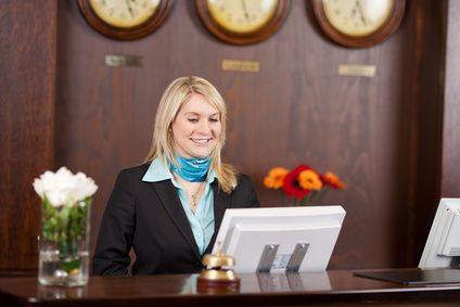 1.Le métier de réceptionniste (职业 – 酒店前台接待) - Français de 