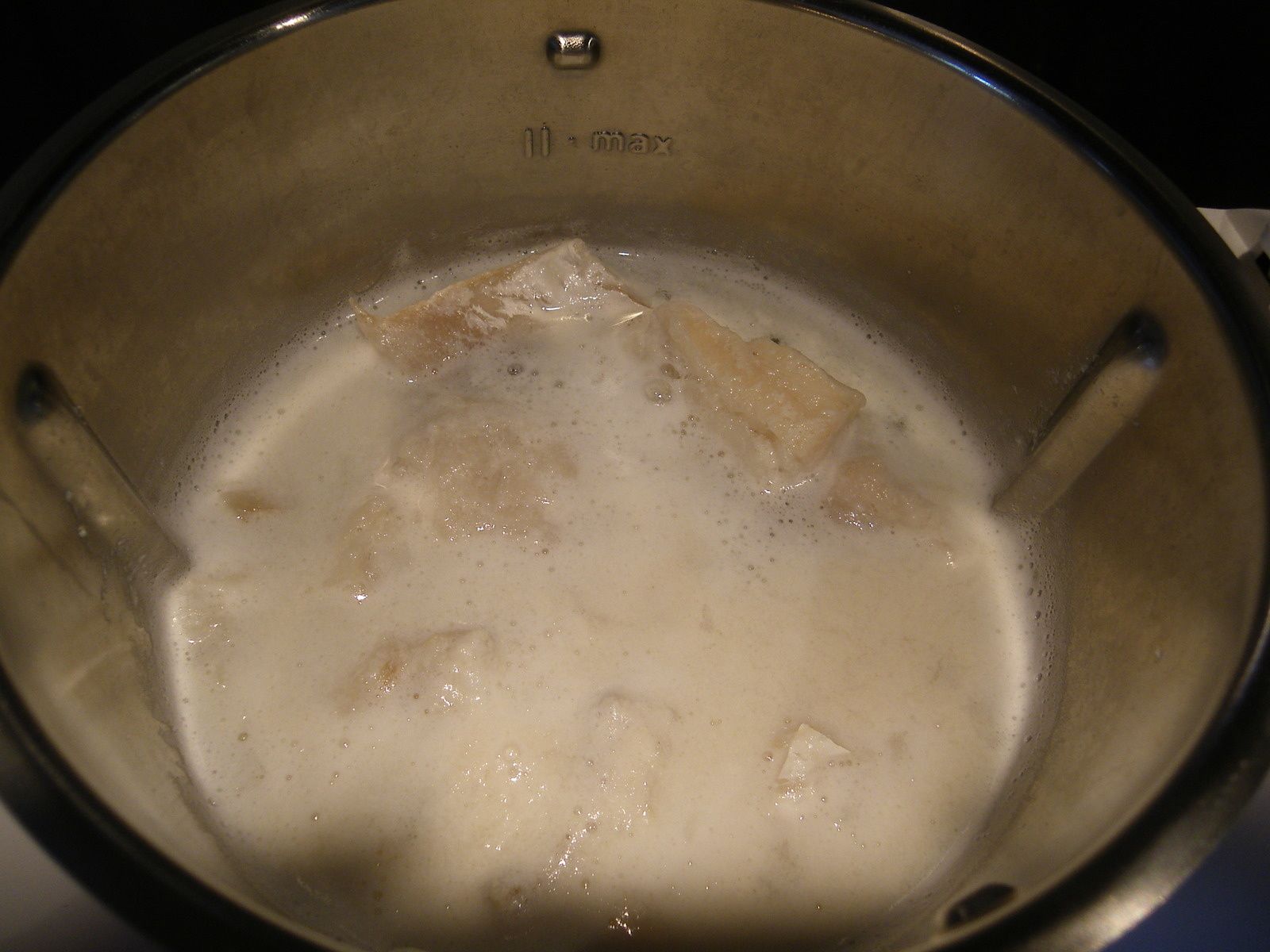 Terrine de poisson et sauce au whisky ou pas... A table mes p'tits Loups