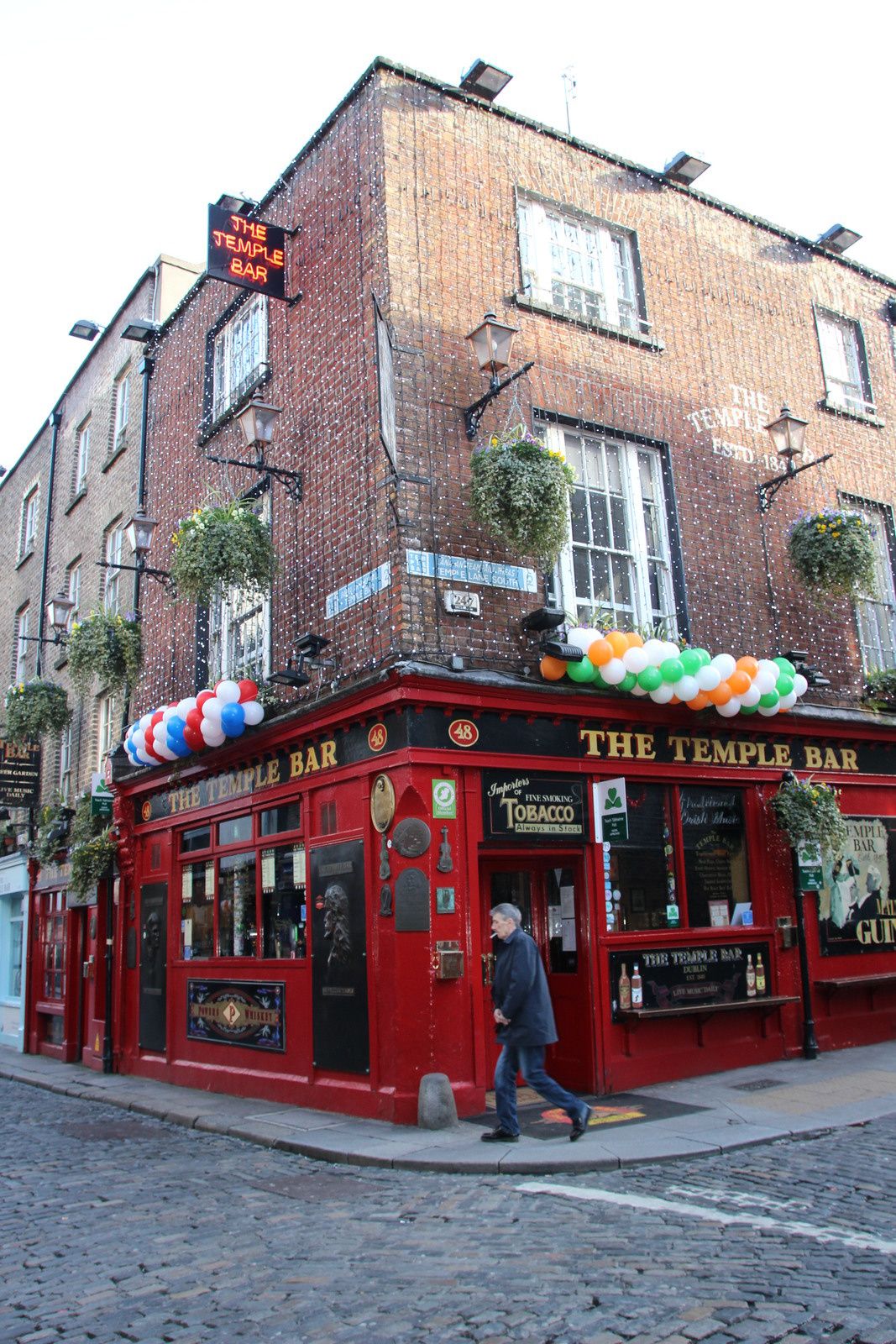 TEMPLE BAR, LE QUARTIER BRANCHE DE DUBLIN TROUSSE CADETTE PHOTOS