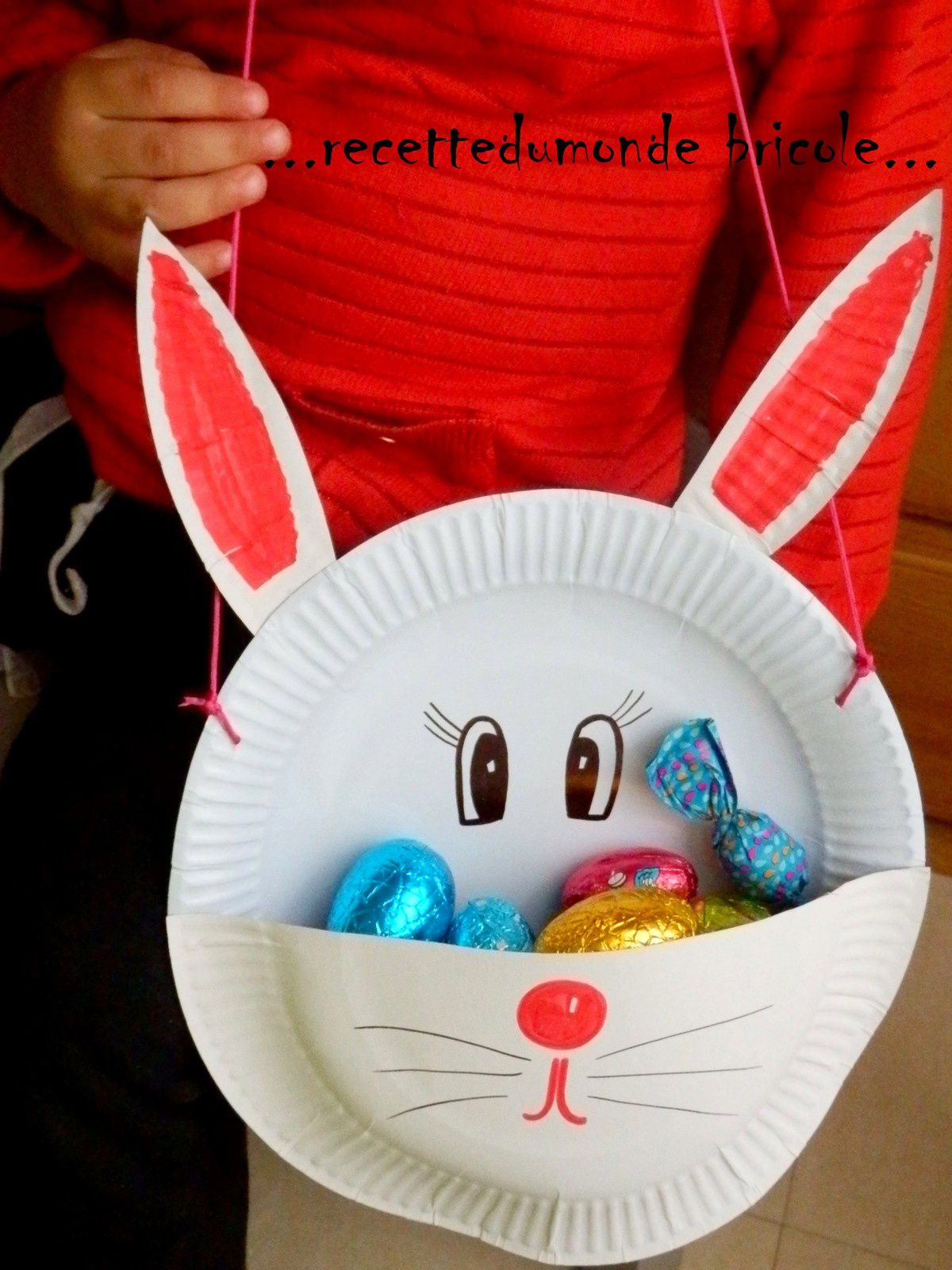 Panier de pâques - un lapin en assiette carton - enfant bébé loisir