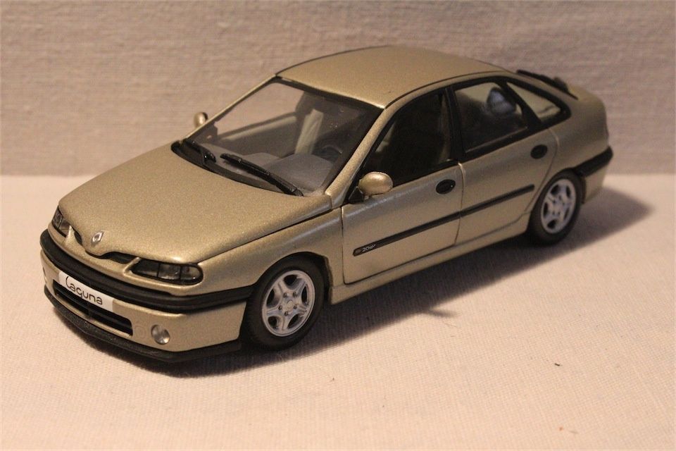 renault laguna miniature