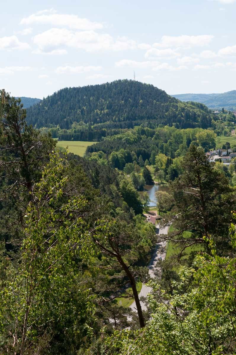 BRUYERES-VOSGES : retour au point de vue de la Roche de Fouchon