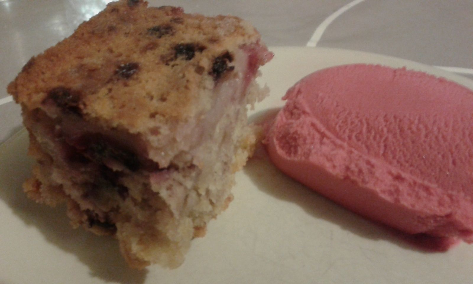 Crousti moelleux pommes & fruits rouges - lesdouceursdenaty&sév.over ... Crousti moelleux pommes & fruits rouges - lesdouceursdenaty&sév.over ...