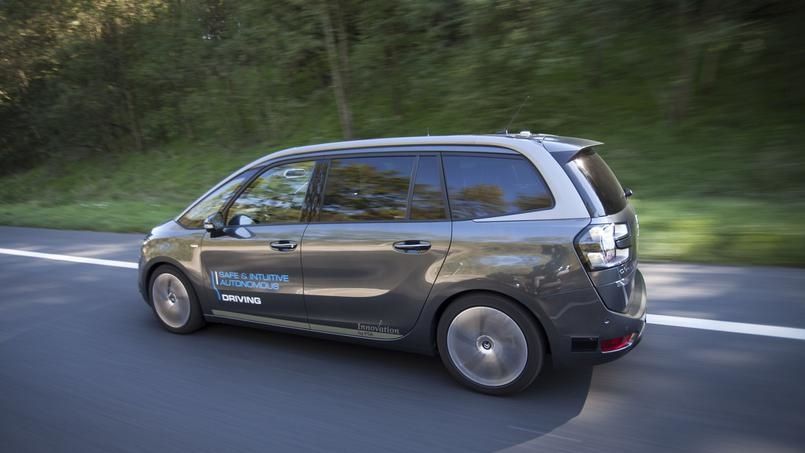 France - Voiture autonome: un trajet Paris-Bordeaux sans toucher le volant