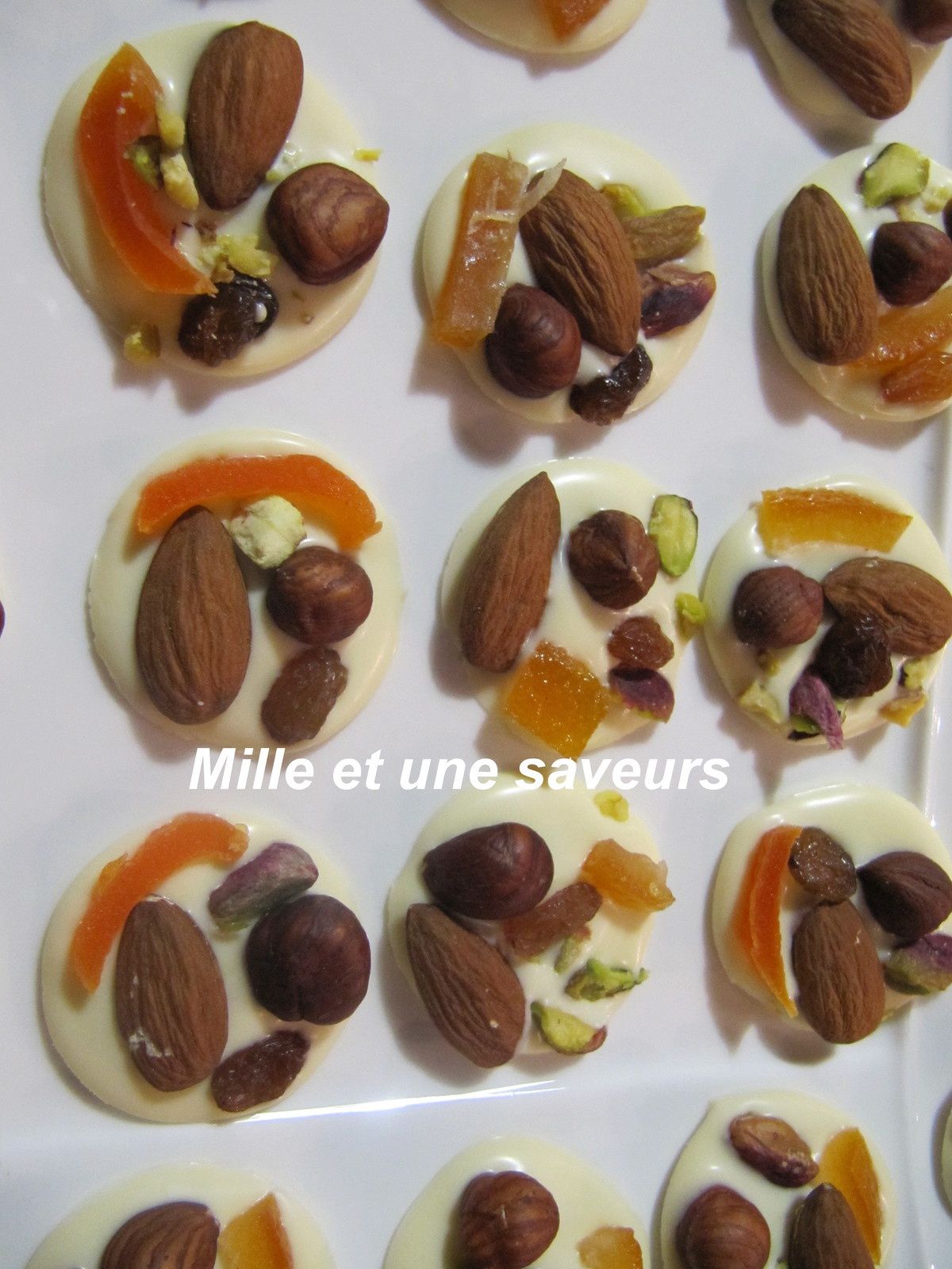 Mendiants Provençaux au chocolat blanc par Marinda. Une recette de