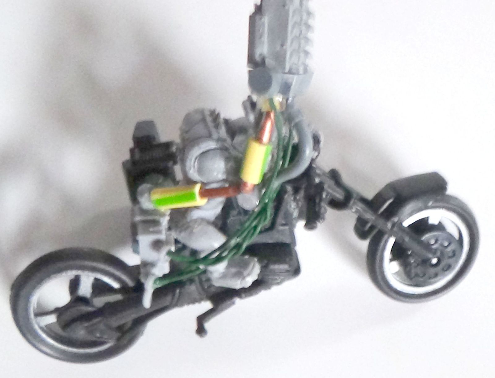  Conversion d'une moto de guerre ork (4)