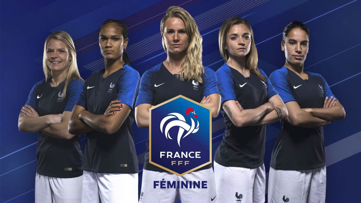 Football Féminin : Le match France / Danemark diffusé en direct ce soir sur  W9 - Le Zapping du PAF