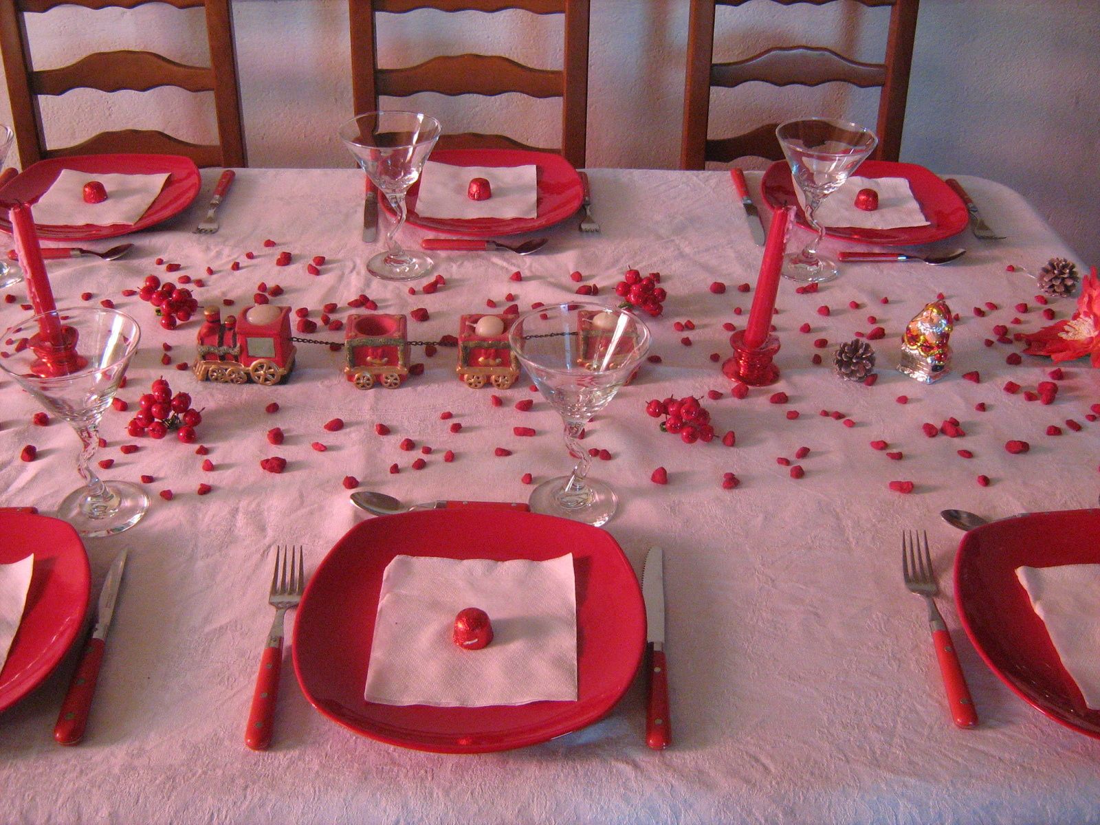 TABLE DE NOEL EN ROUGE ET BLANC 1 Le blog D ESTELLE