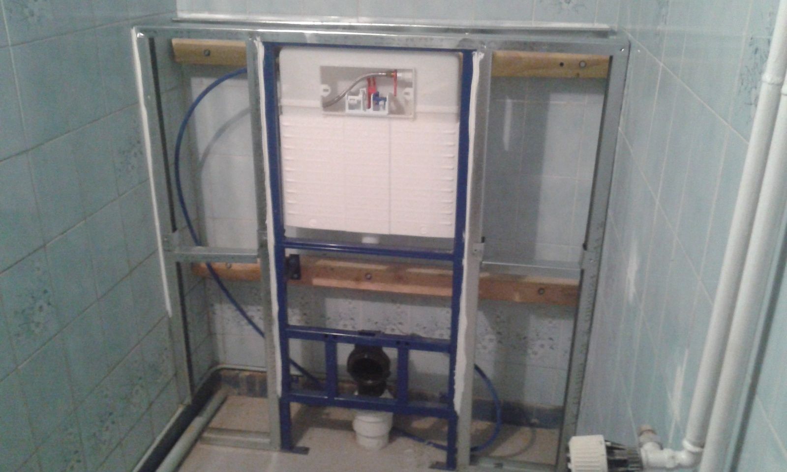 Encore une petite salle de bain....... www. maisonvendeenne.com