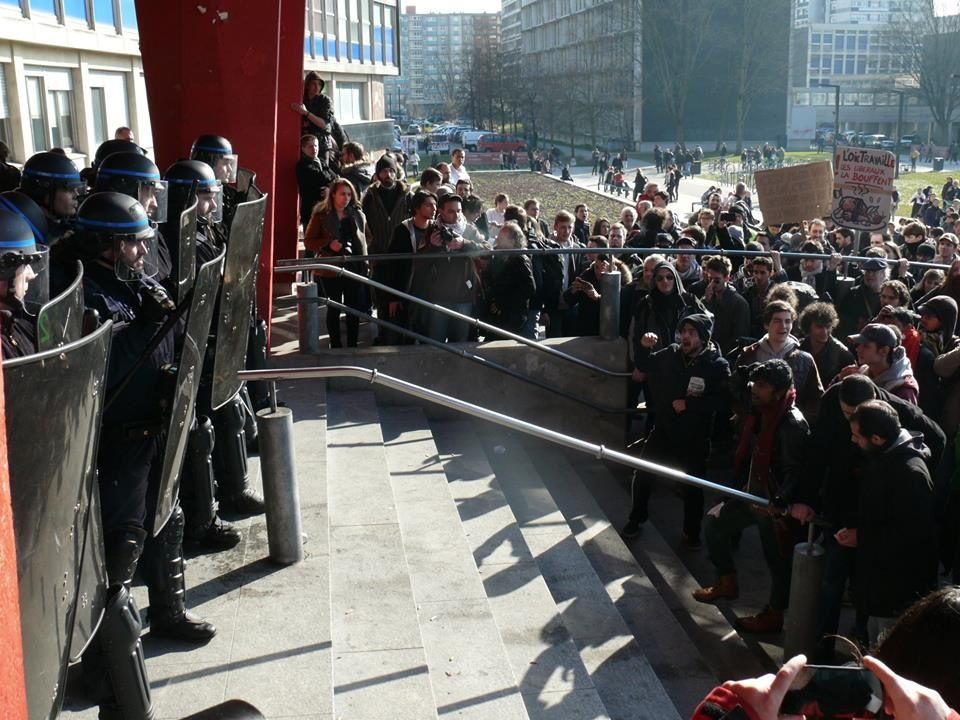  Impunité pour les policiers du 17 mars : le sang sur les marches de la Fac de Droit de Strasbourg reste sans vérité ni justice !