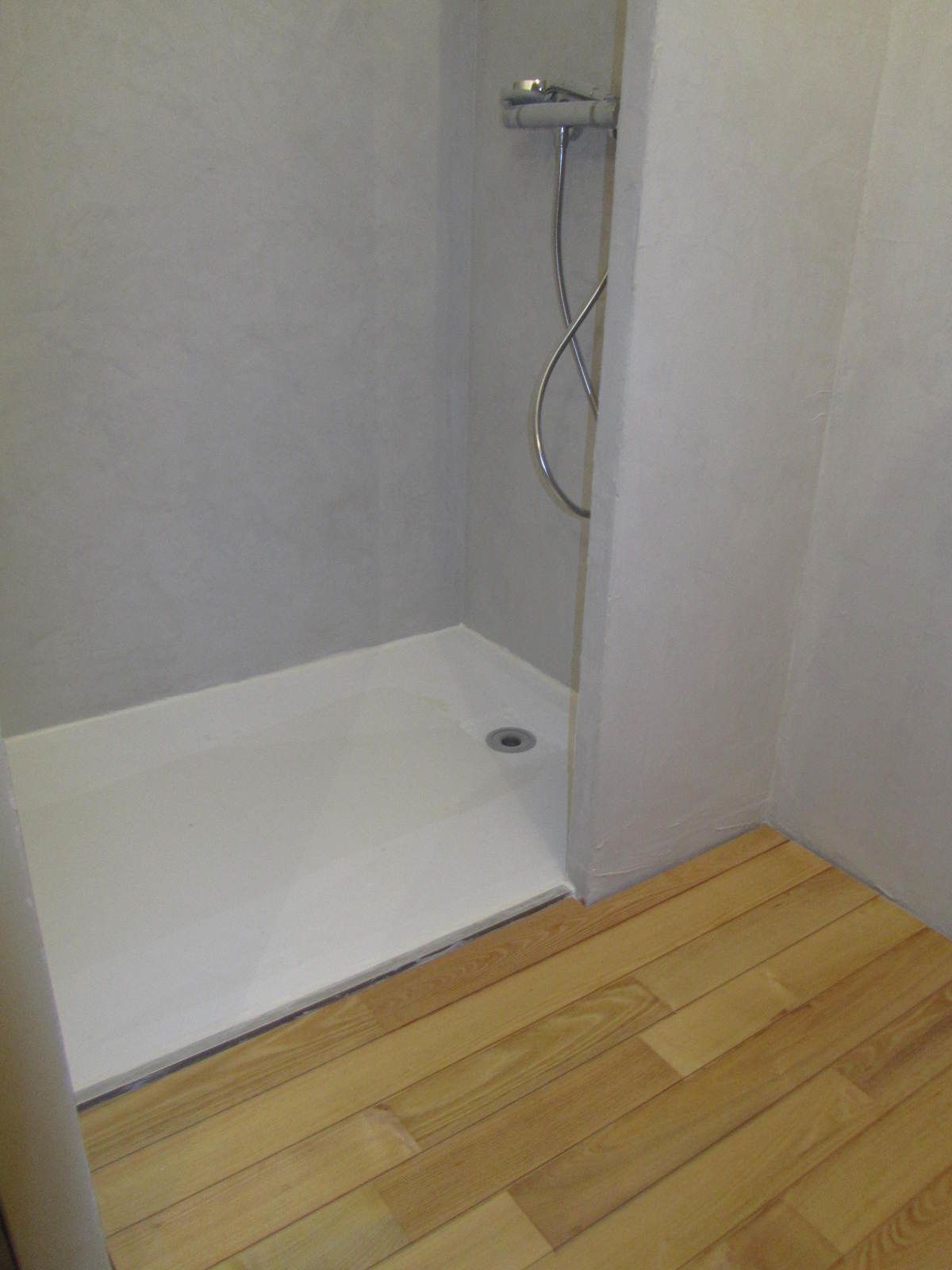 Avancée des travaux s38 parquet robinier de la salle de bain ...